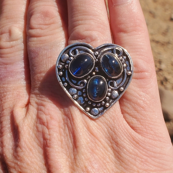 New Amazing Blue Kyanite Heart Shaped 925 Silver Ring. - Picture 16 of 16